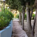Gnest Фалираки