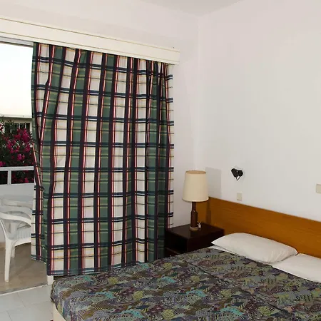 Gnest Apart-hotel 2*