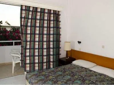 Apart-hotel Gnest