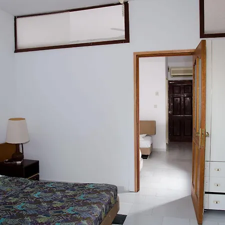 Gnest Aparthotel 2*